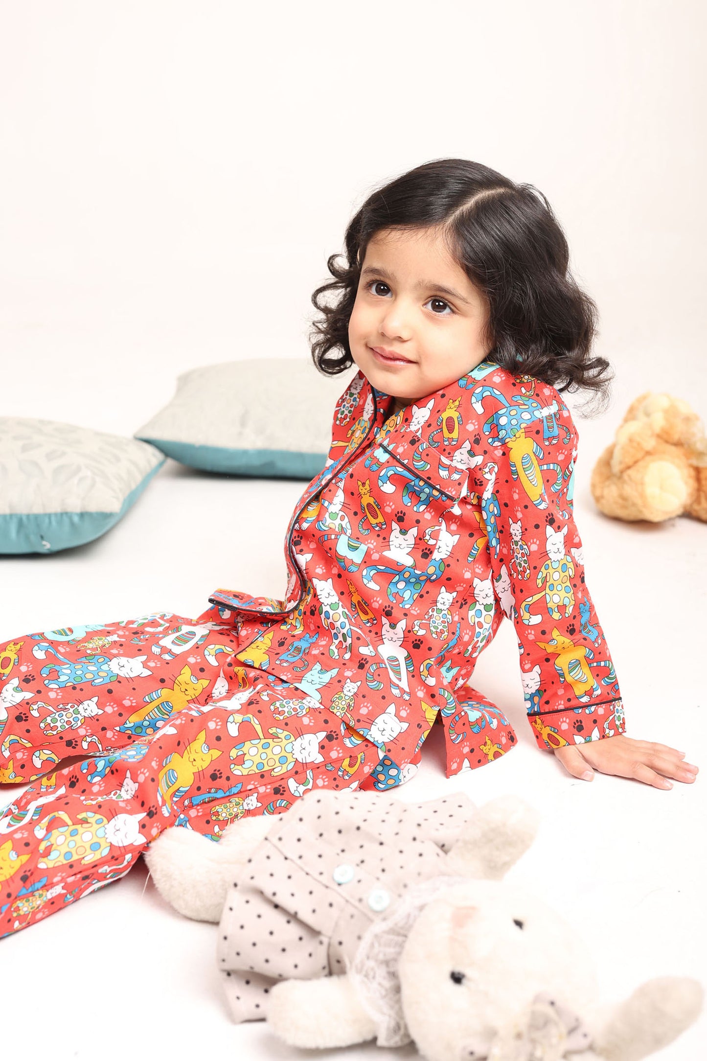 Cats World Nightsuit Set