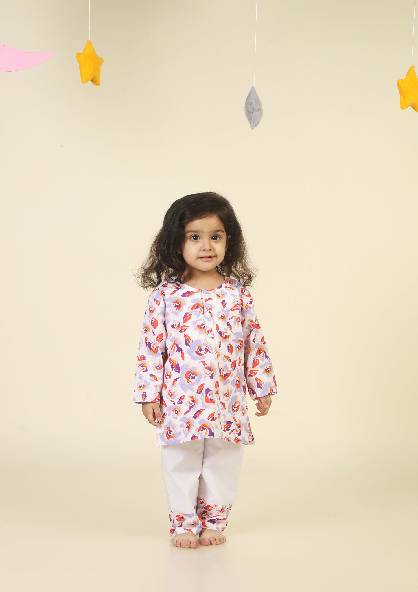 Floral Print White kurta Pajama Set