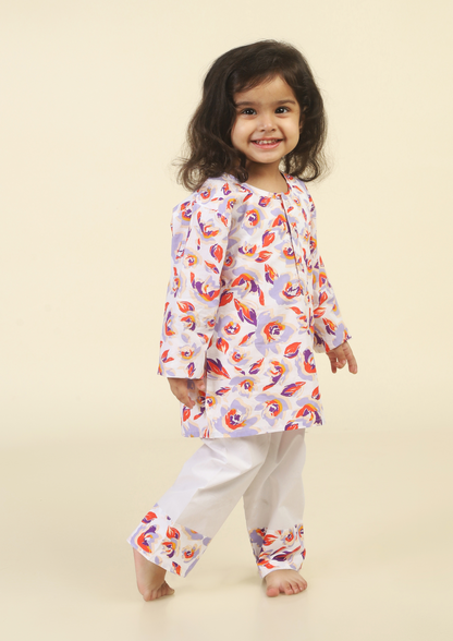 Floral Print White kurta Pajama Set